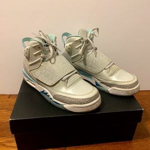 Nike air jordans size 6.5 youth